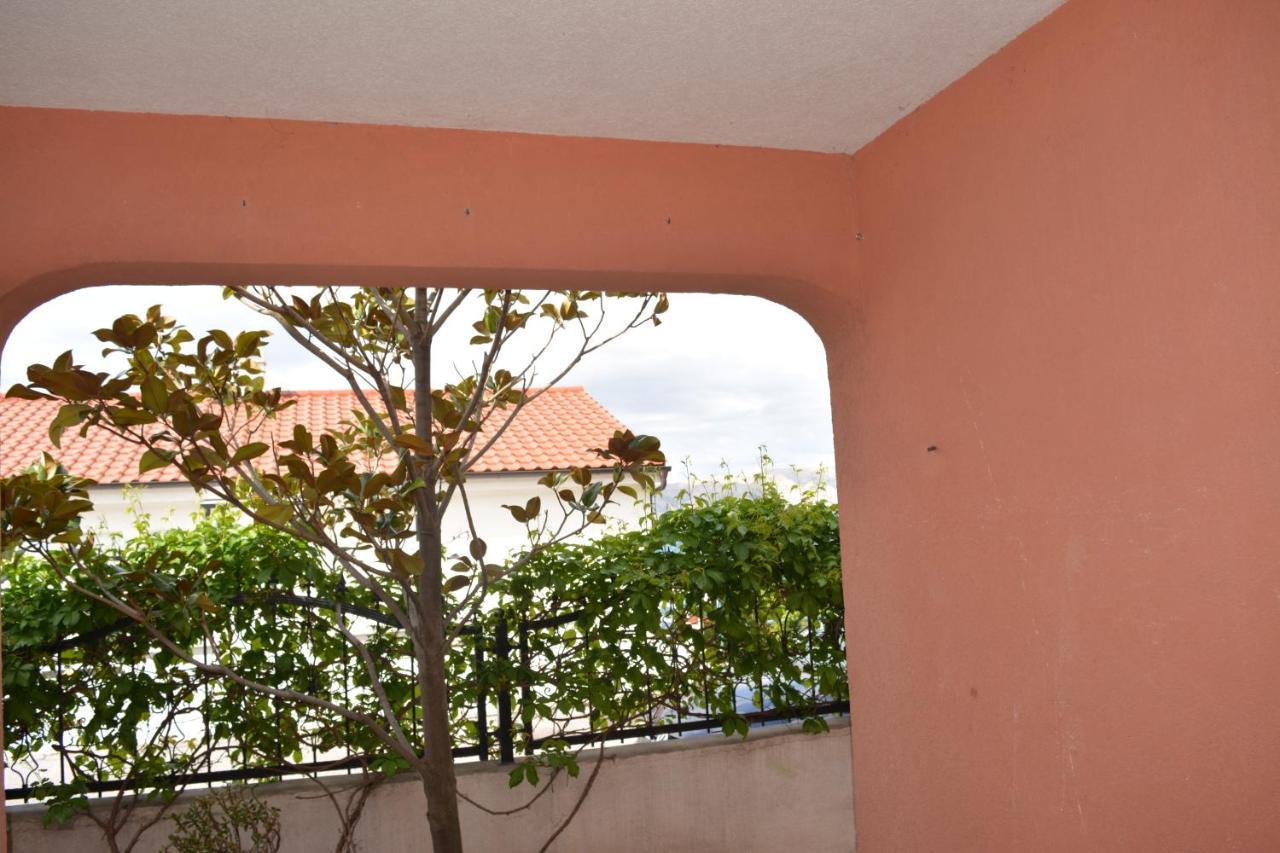Apartments & Room Madi سينج المظهر الخارجي الصورة