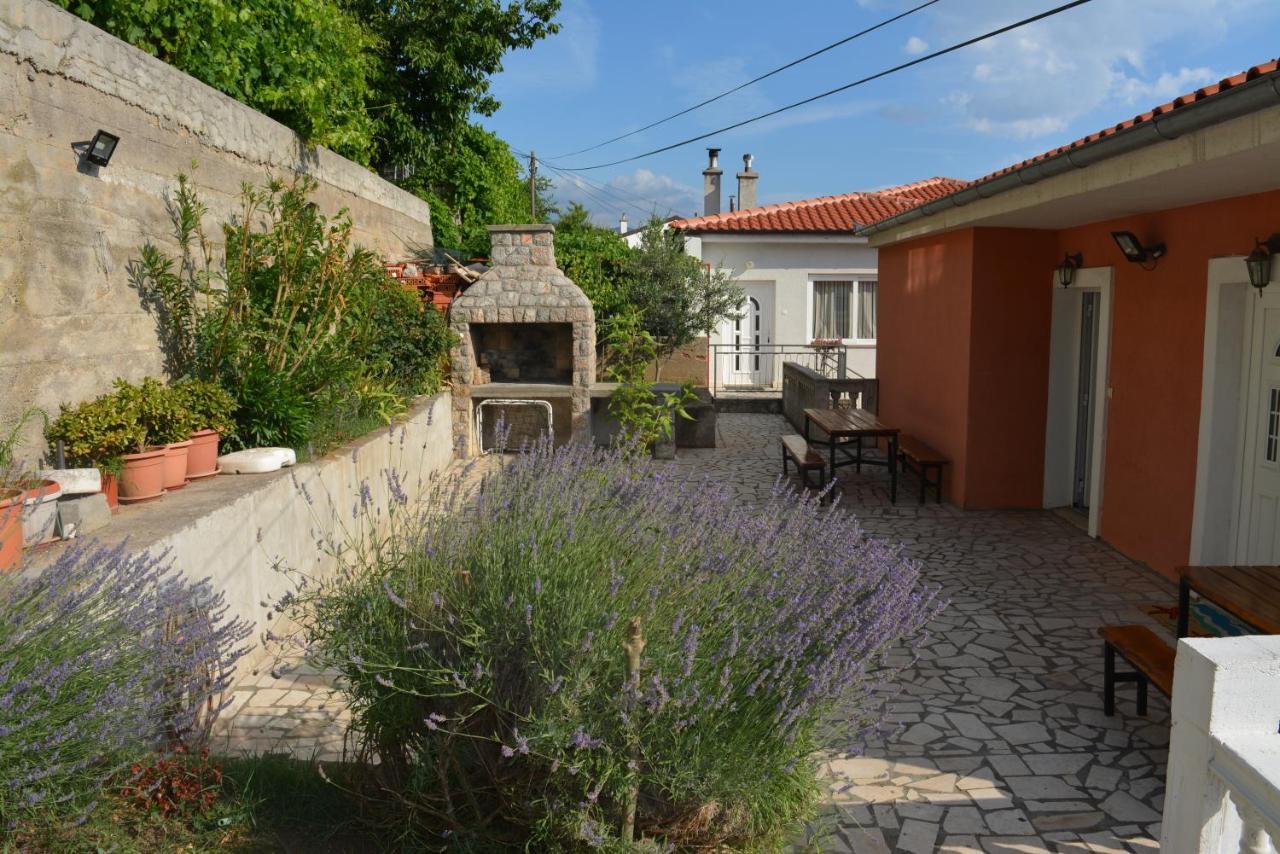 Apartments & Room Madi سينج المظهر الخارجي الصورة