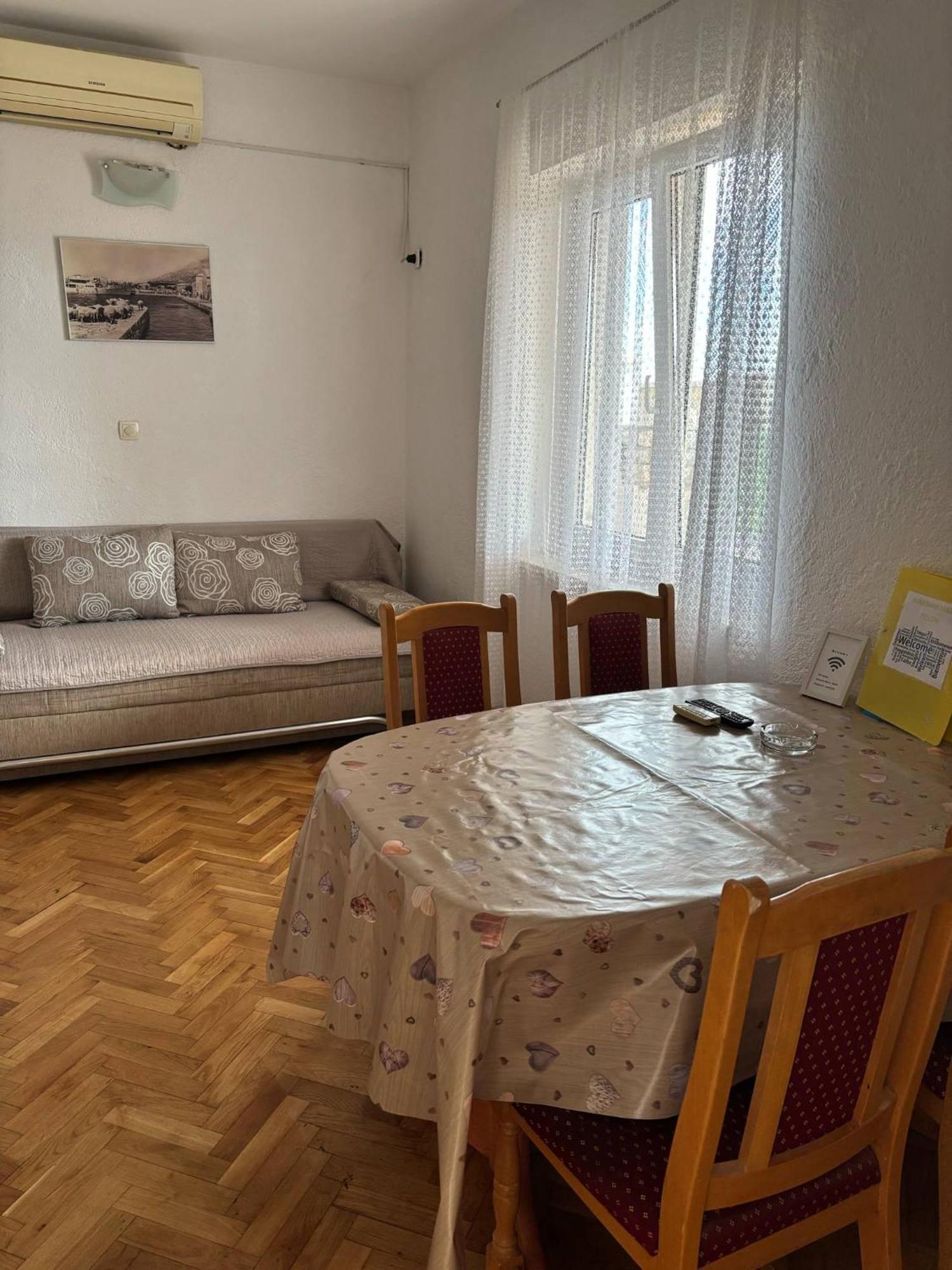 Apartments & Room Madi سينج المظهر الخارجي الصورة