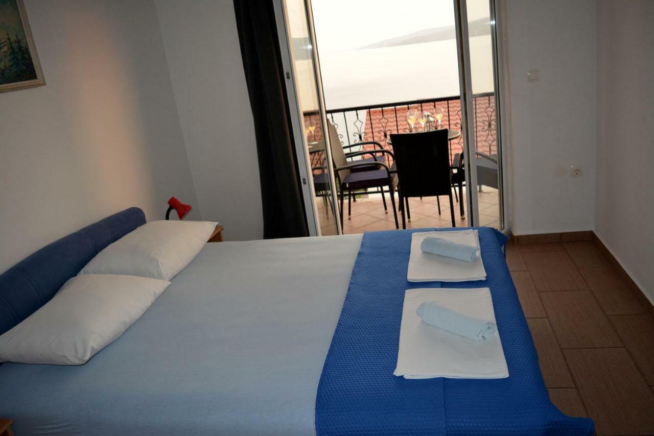 Apartments & Room Madi سينج المظهر الخارجي الصورة